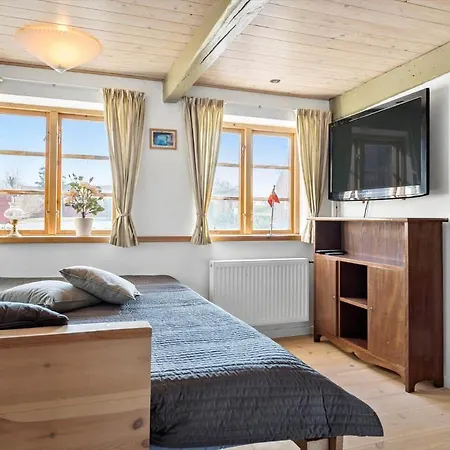 20611-samso-brundby-hovedgade-66 *