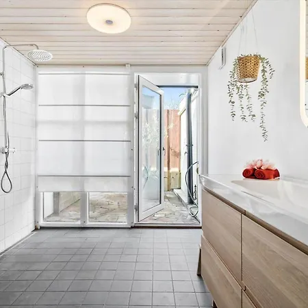 20611-samso-brundby-hovedgade-66 Дом отдыха