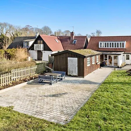 20611-samso-brundby-hovedgade-66 Brundby